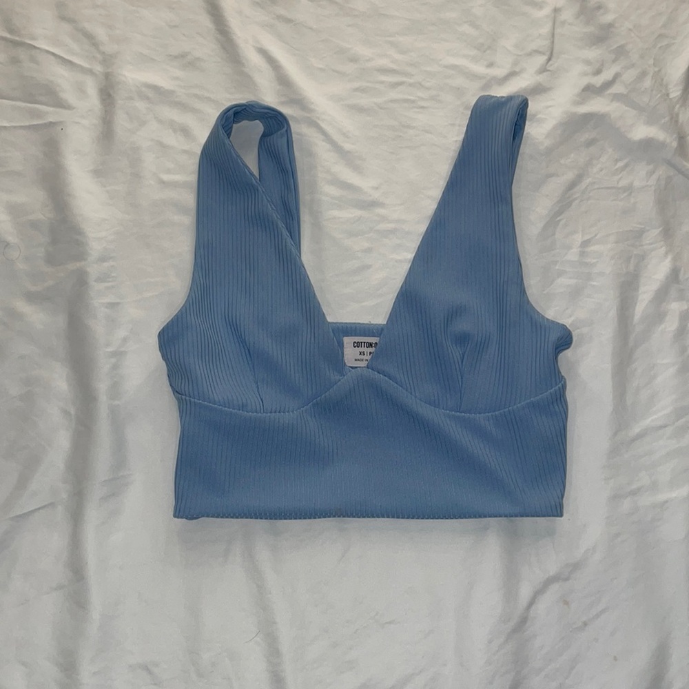 Baby blue v neck crop top. Xs - Cotton on
